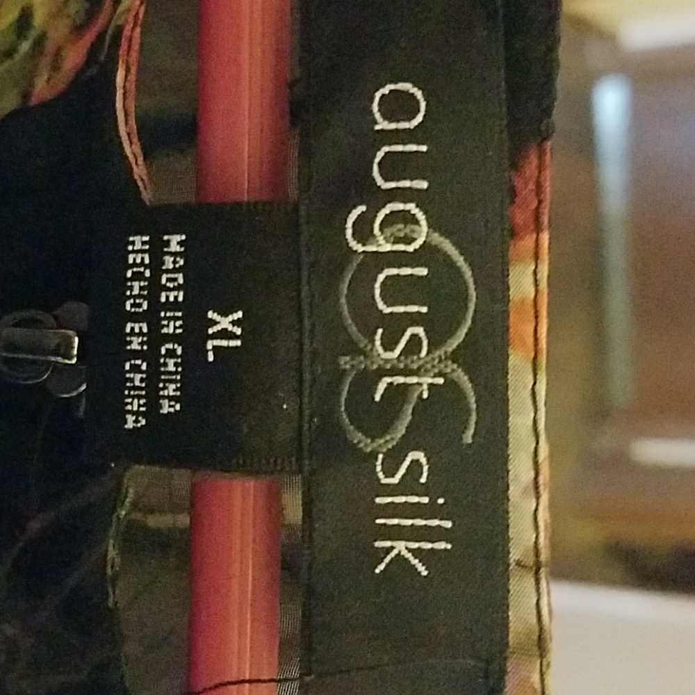 Top - Picture 2 of 3